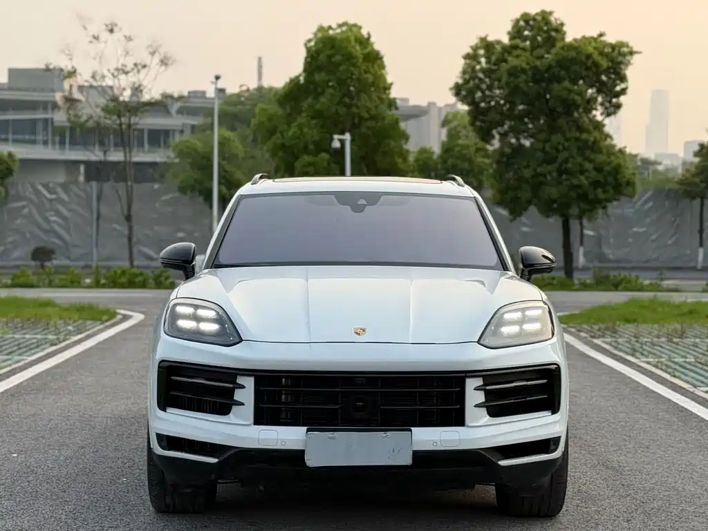 Porsche Cayenne 2024