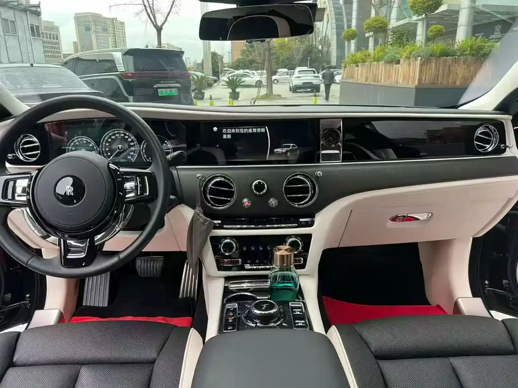 Rolls-Royce Ghost 2022