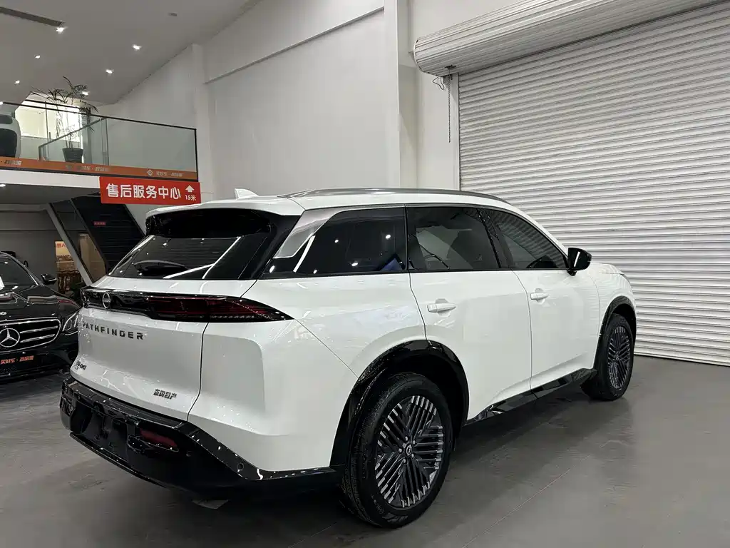 Nissan Pathfinder 2024