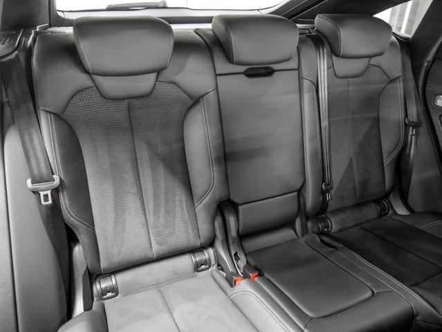 Audi SQ5 2022