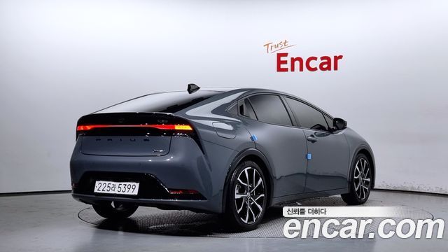 Toyota Prius 2024