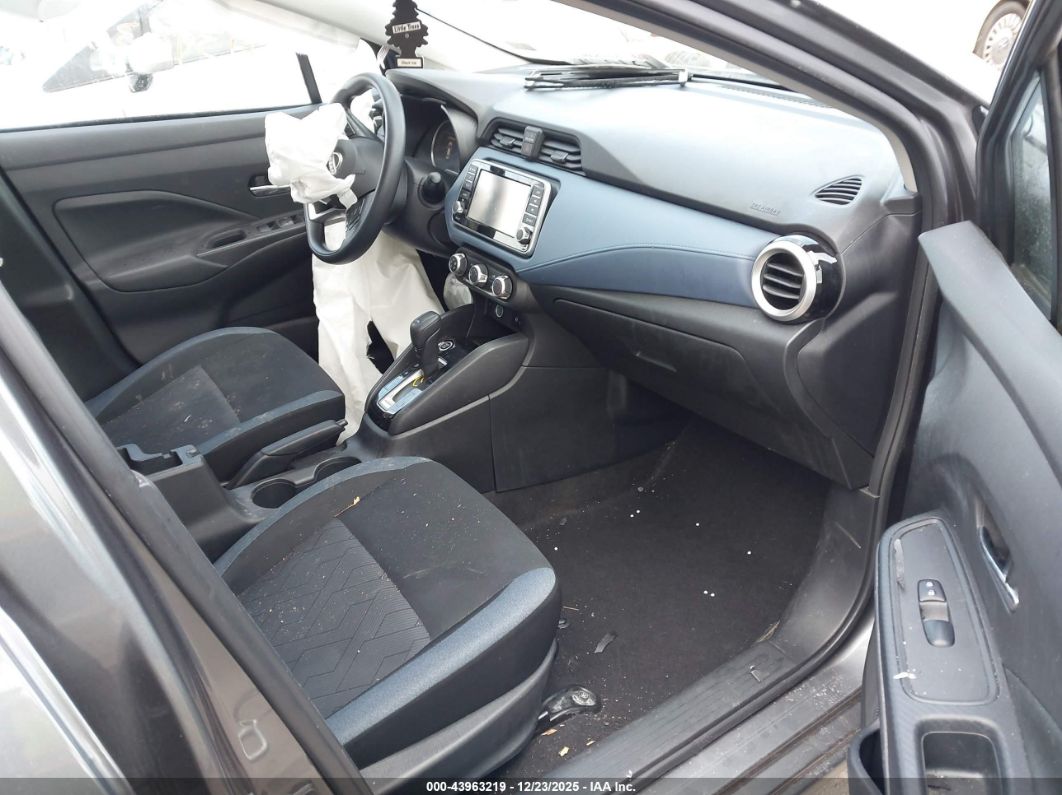 Nissan Versa 2023
