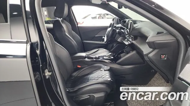 Peugeot 2008 2021