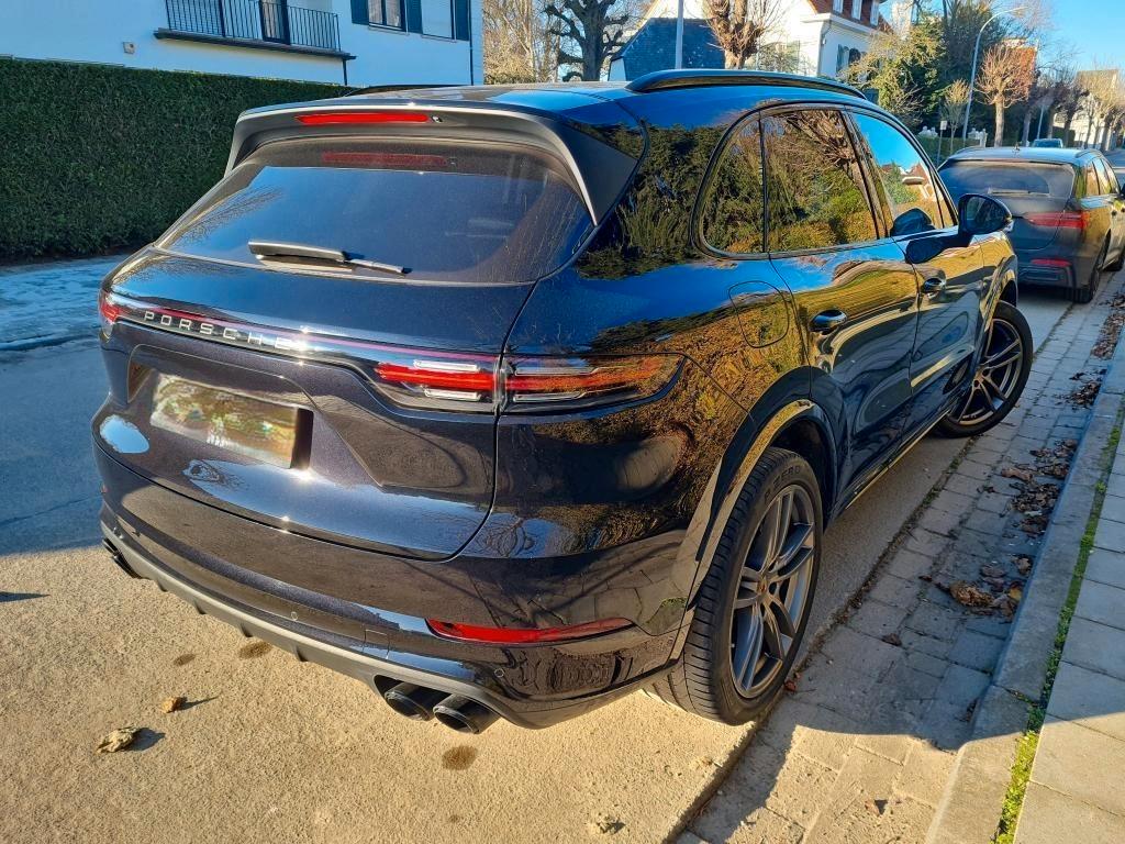 Porsche Cayenne 2022