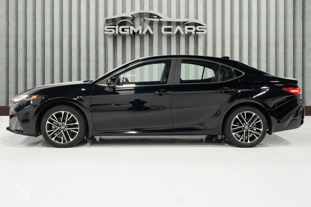 Toyota Camry 2025