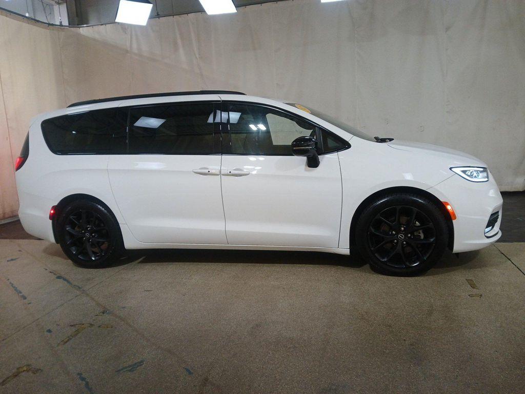 Chrysler Pacifica 2025