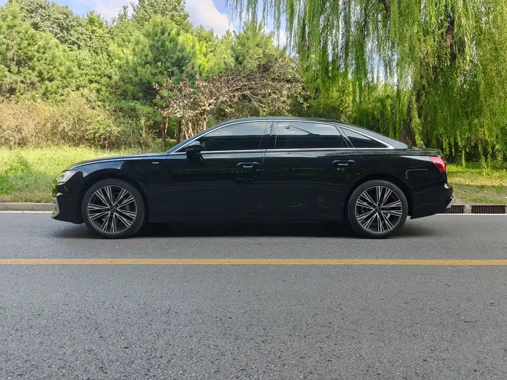 Audi A6 2025