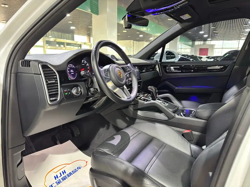 Porsche Cayenne 2023