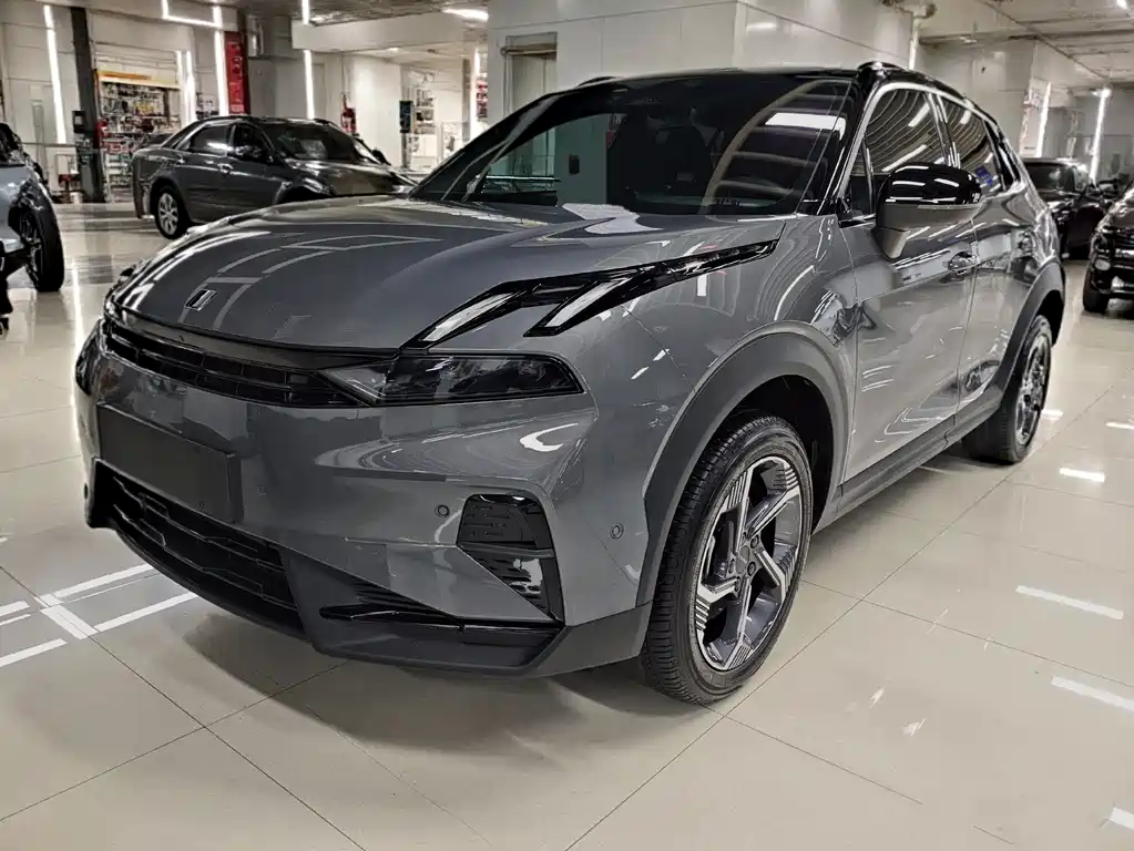 Lynk & Co 06 2025