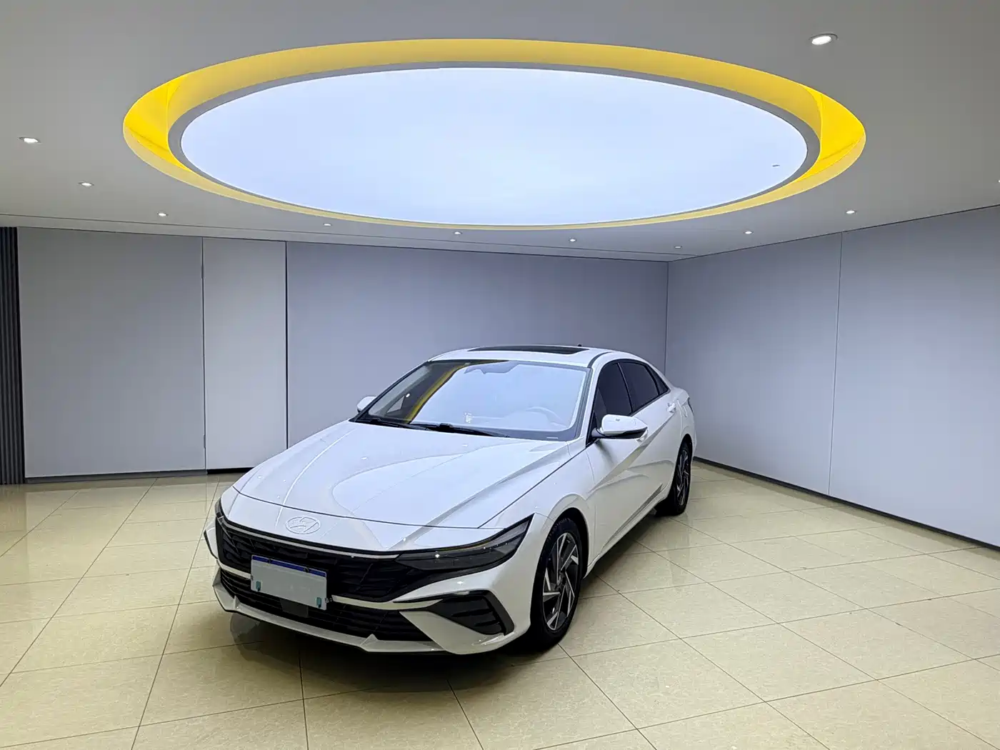 Hyundai Elantra 2023