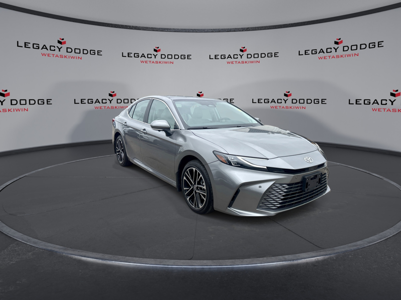 Toyota Camry 2025