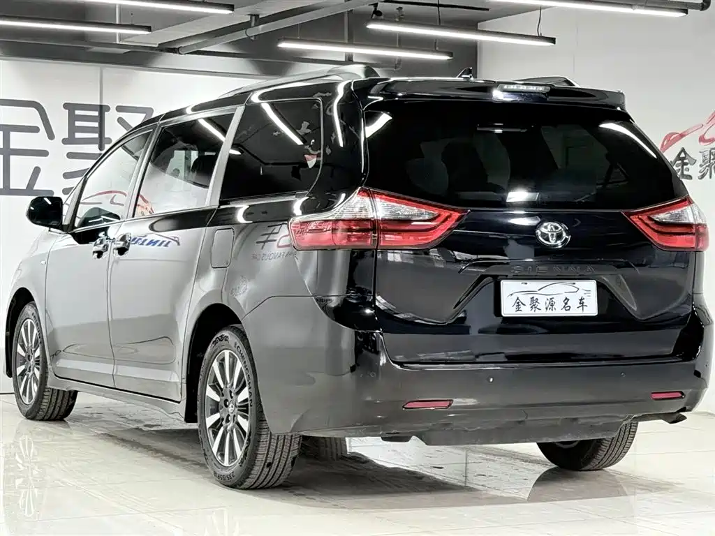 Toyota Sienna 2020