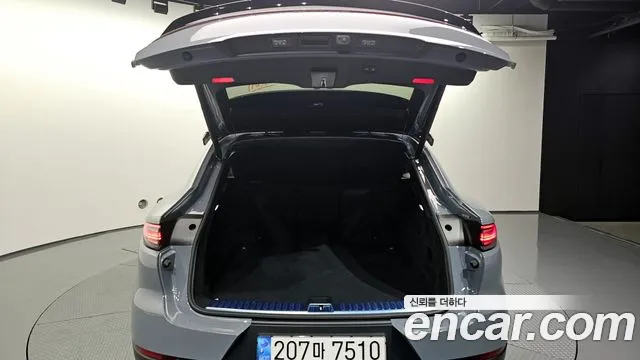 Porsche Cayenne 2022