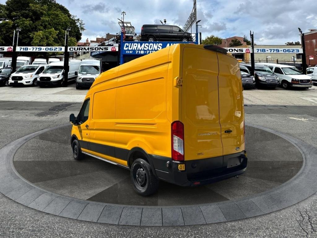 Ford Transit 2023