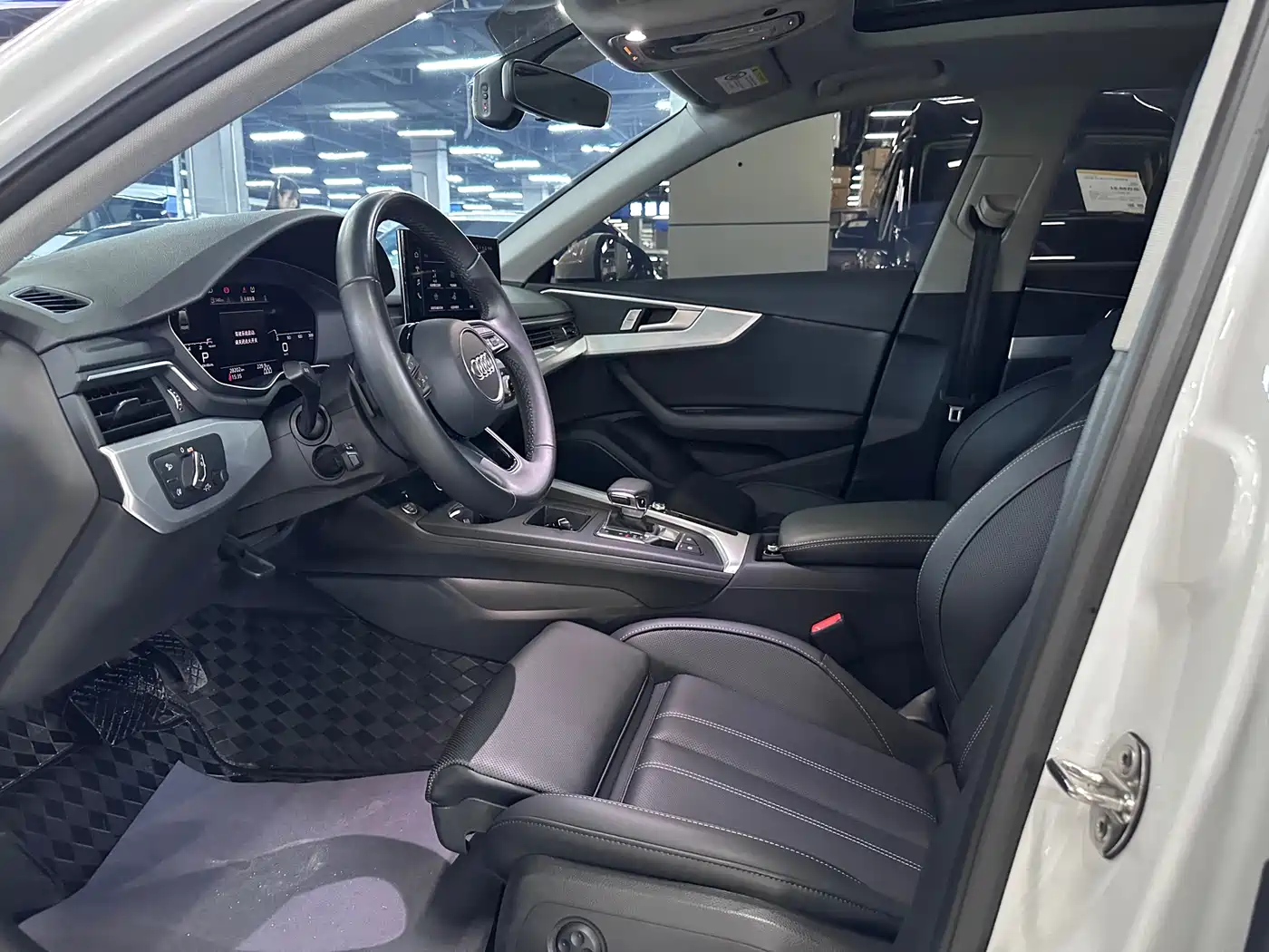 Audi A4 2025