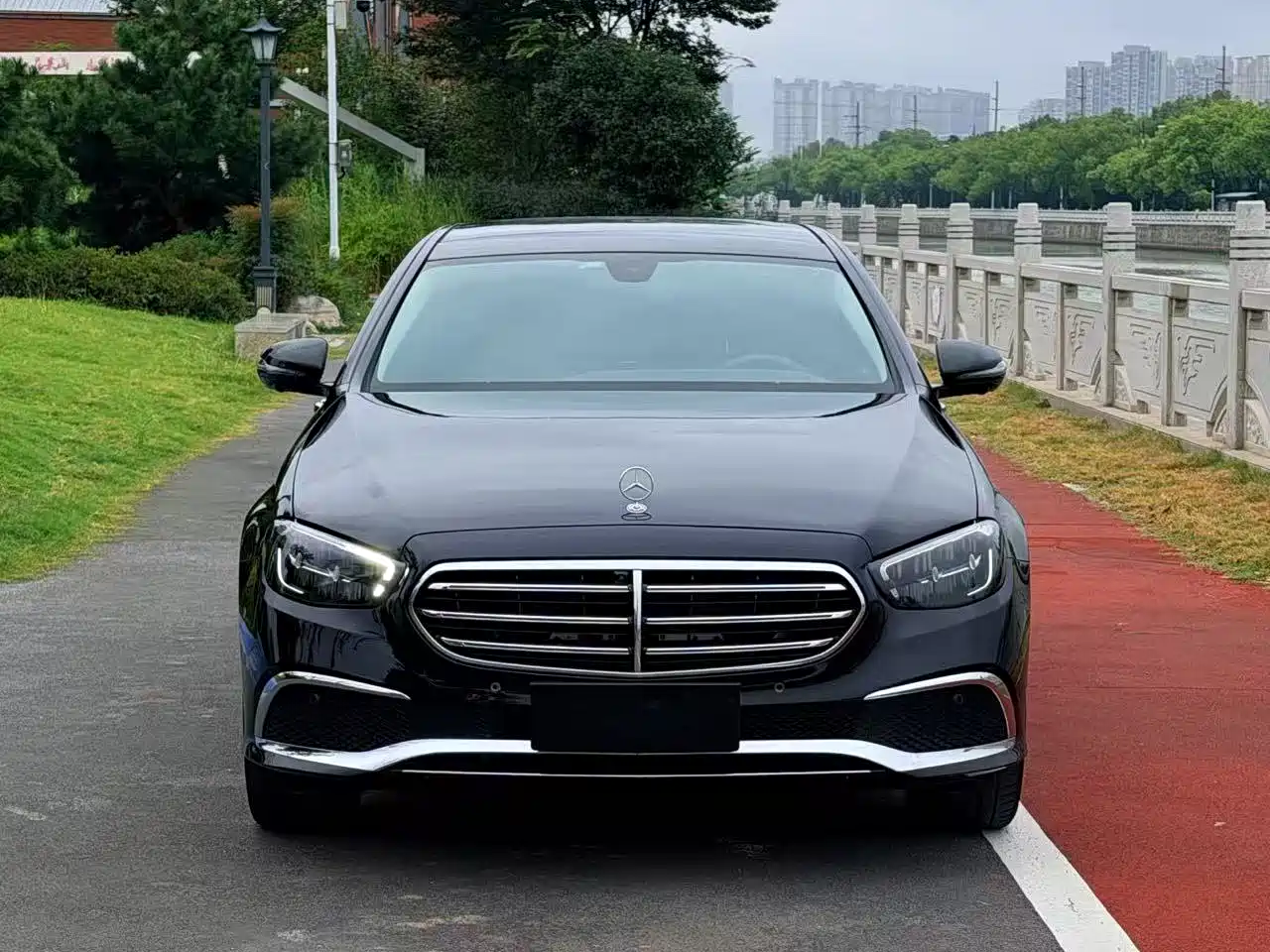 Mercedes-Benz E-Класс 2023