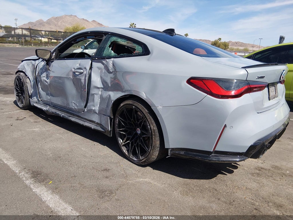 BMW M4 2023