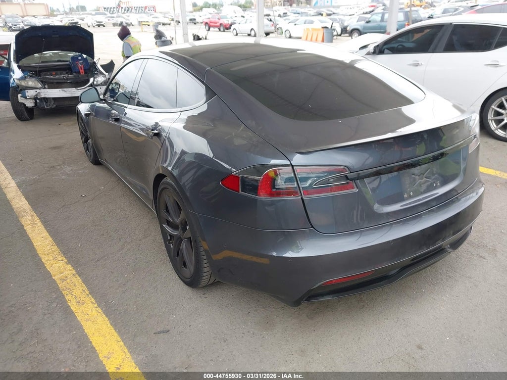 Tesla Model S 2021