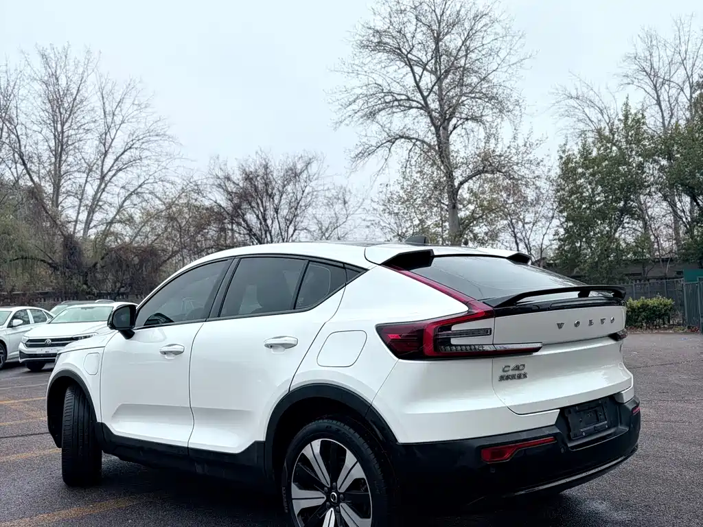 Volvo C40 2023