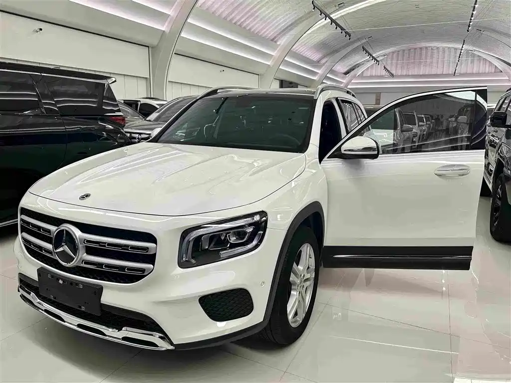 Mercedes-Benz GLB 2021