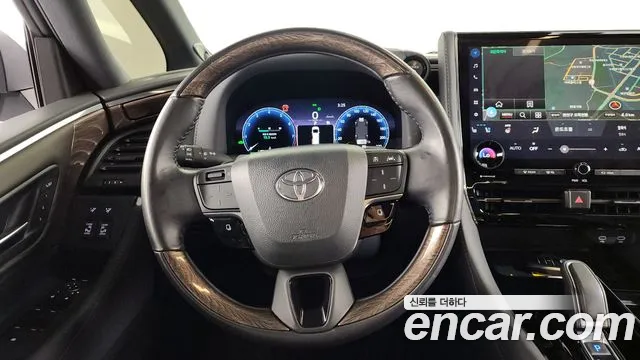 Toyota Alphard 2023