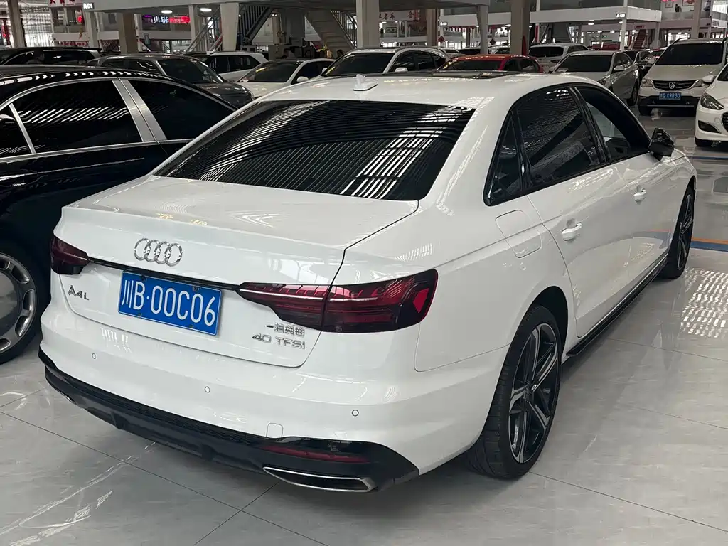 Audi A4 2024