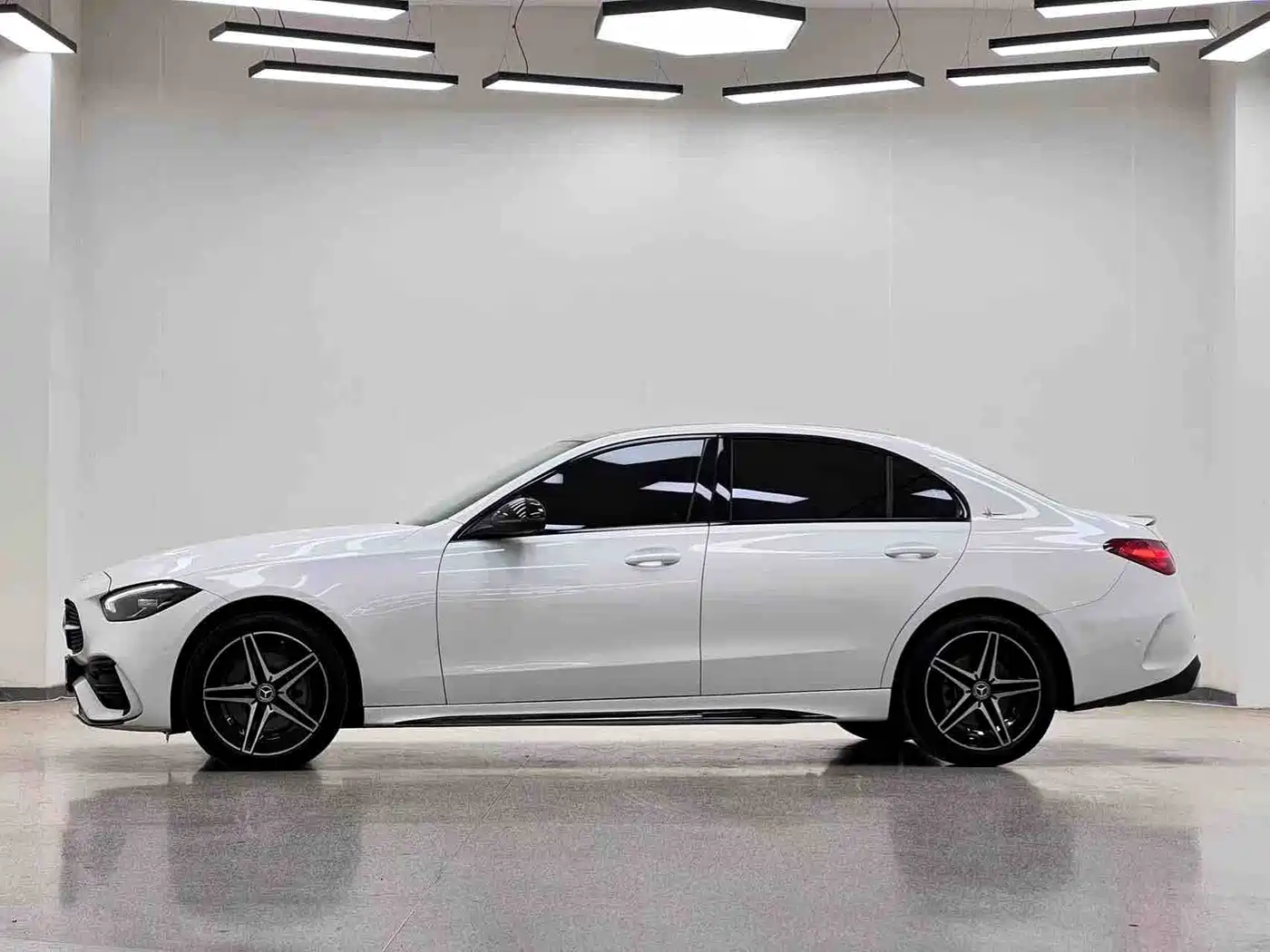 Mercedes-Benz C-Класс 2024