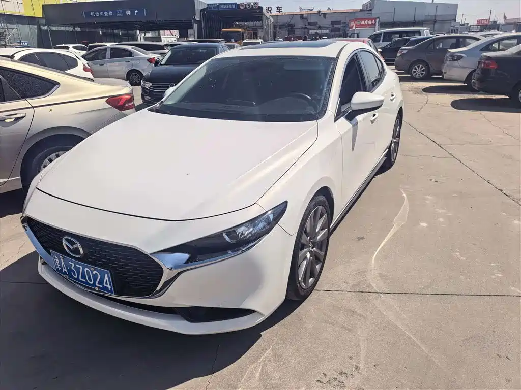 Mazda 3 2022