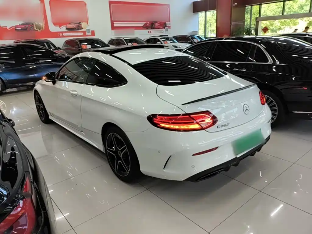 Mercedes-Benz C-Класс 2023