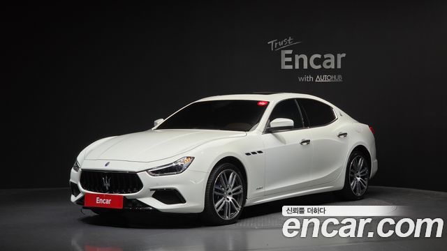 Maserati Ghibli 2021