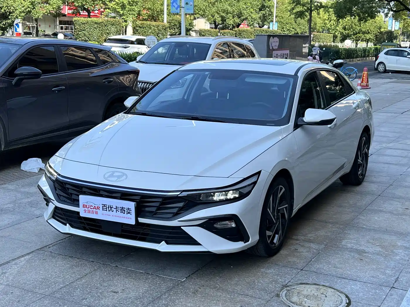 Hyundai Elantra 2025