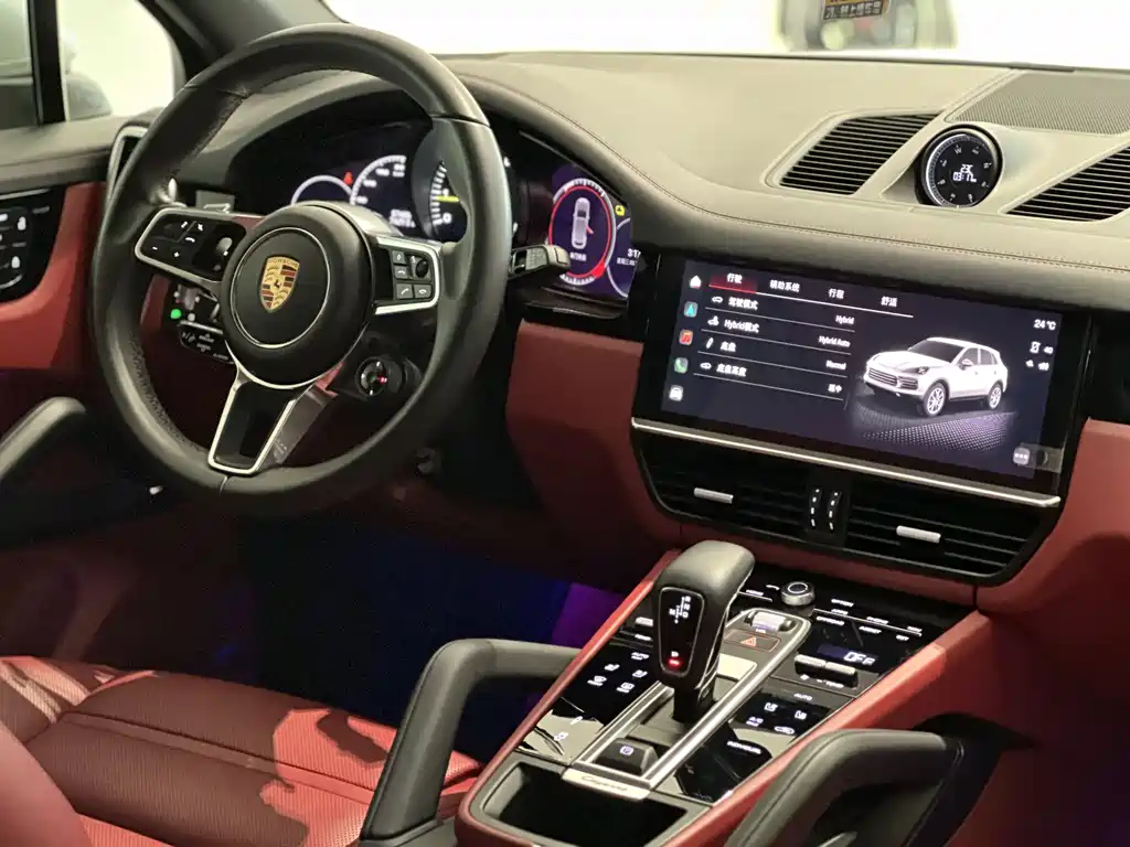 Porsche Cayenne 2022