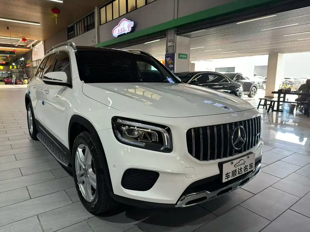 Mercedes-Benz GLB 2022