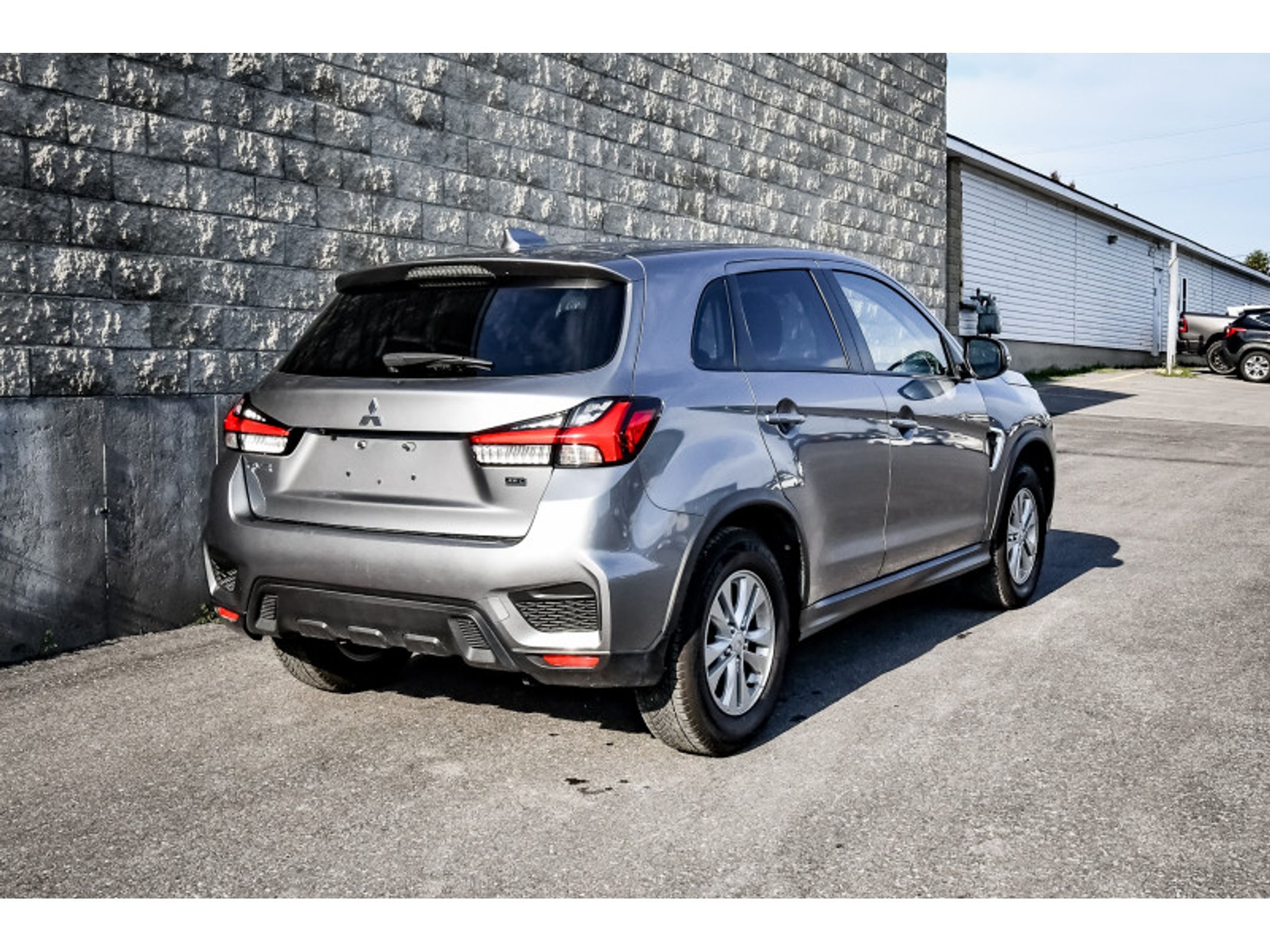 Mitsubishi RVR 2023