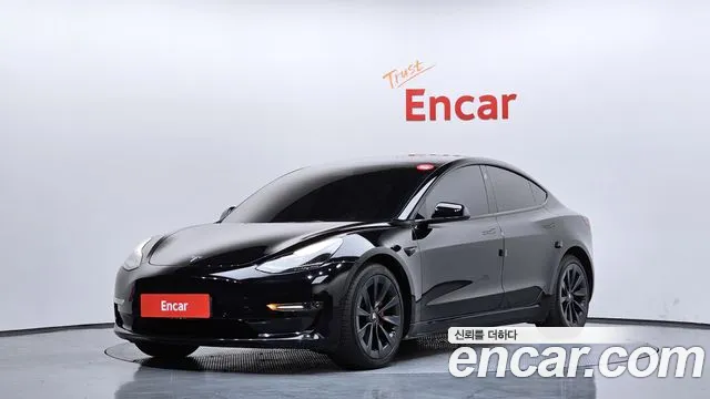 Tesla Model 3 2022