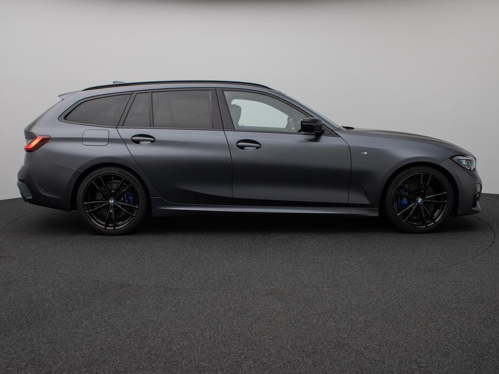 BMW 320 2022