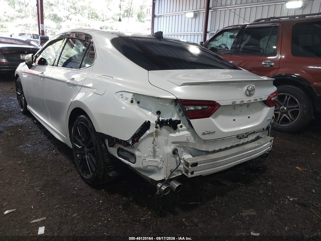 Toyota Camry 2021