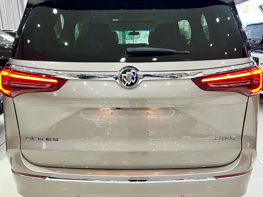 Buick GL8 2024