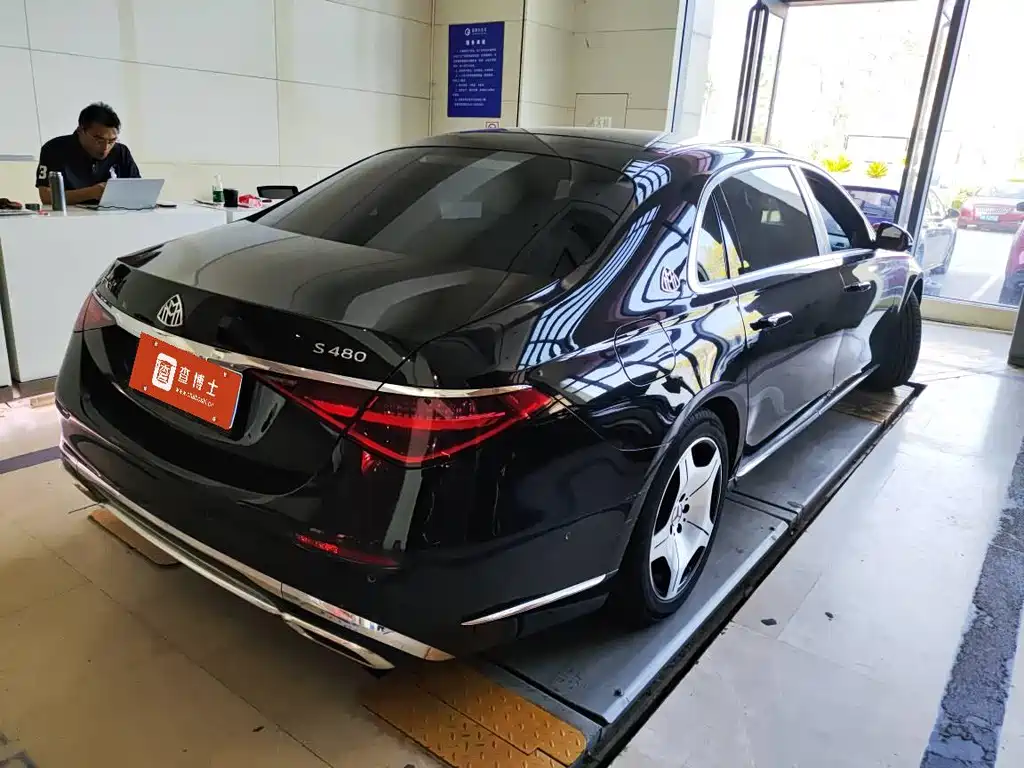 Mercedes-Benz Maybach S-Класс 2022