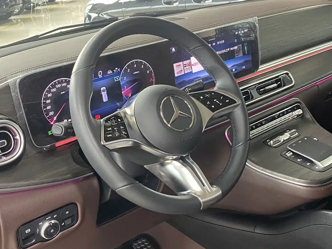 Mercedes-Benz V-Класс 2025