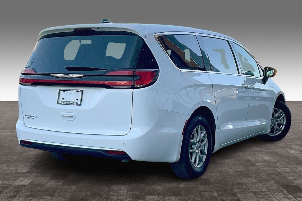 Chrysler Pacifica 2024