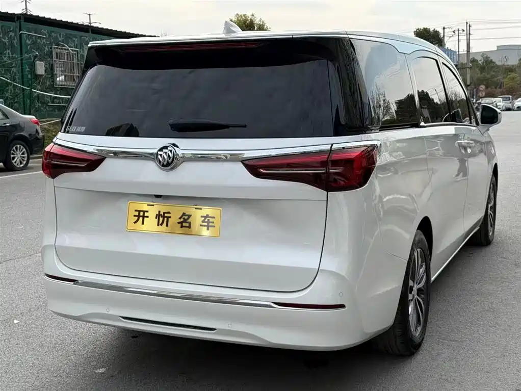 Buick GL8 2021
