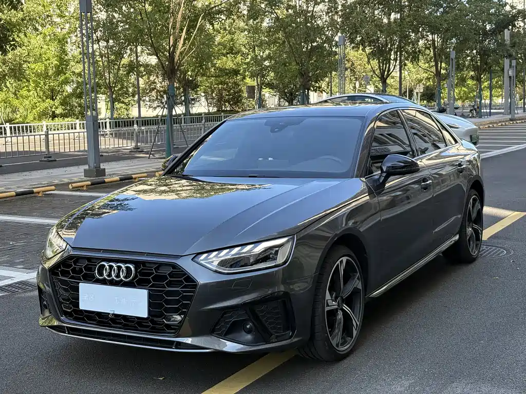 Audi A4 2025