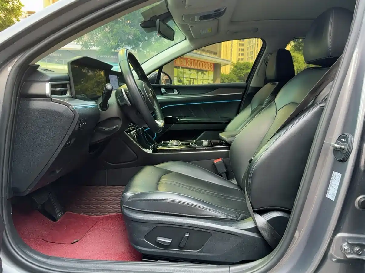 Kia K5 2023