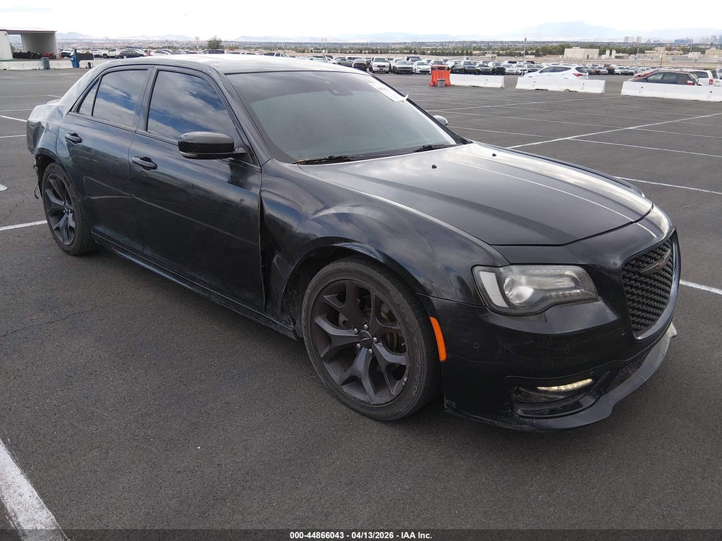 Chrysler 300 2023