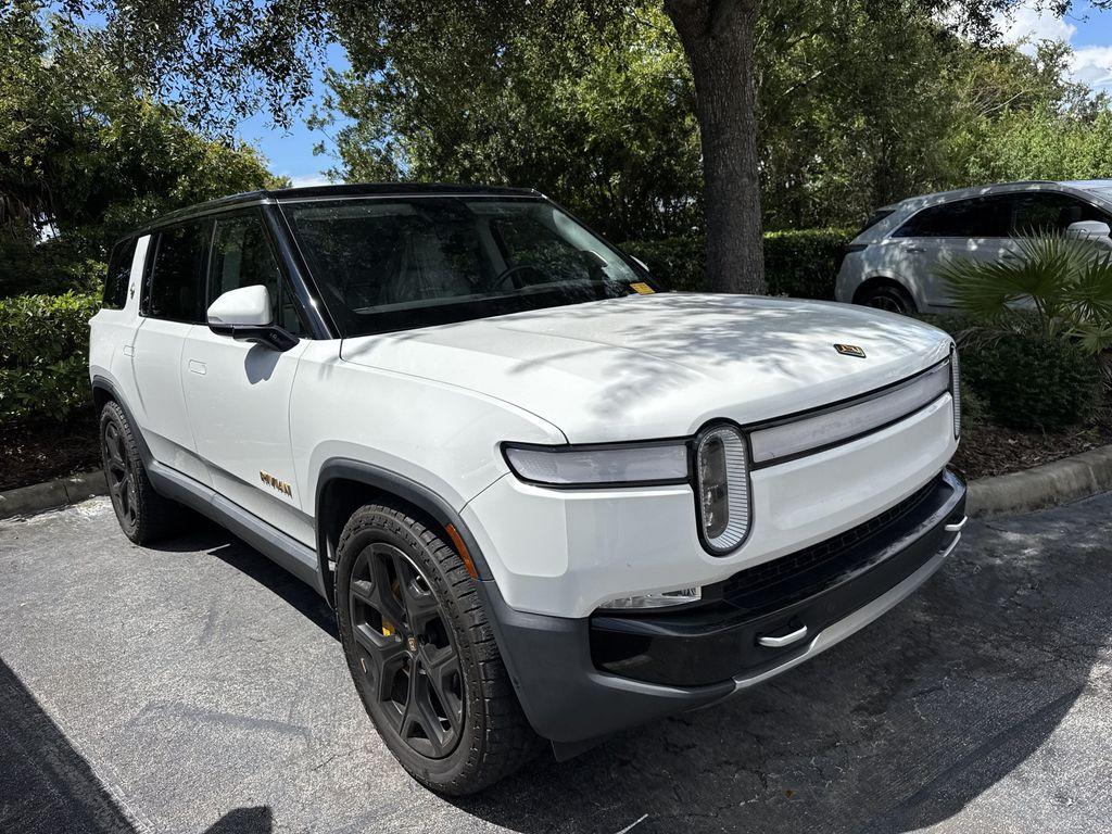 Rivian R1S 2023
