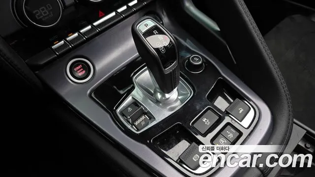 Jaguar F-Type 2021