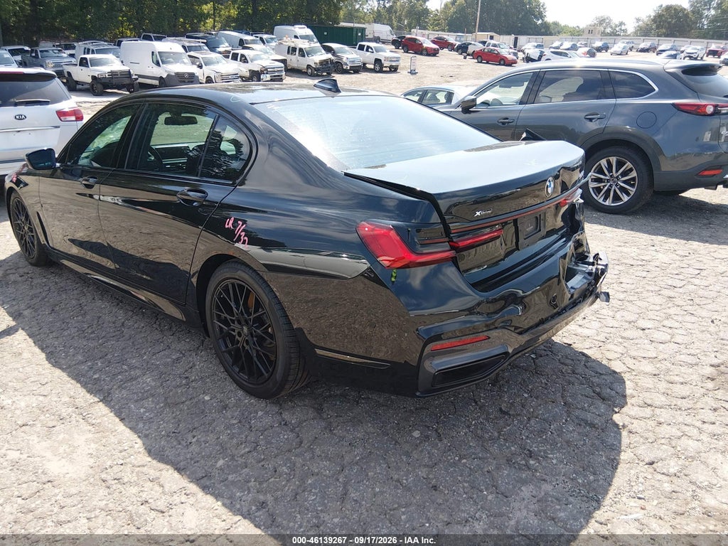 BMW 740 2021