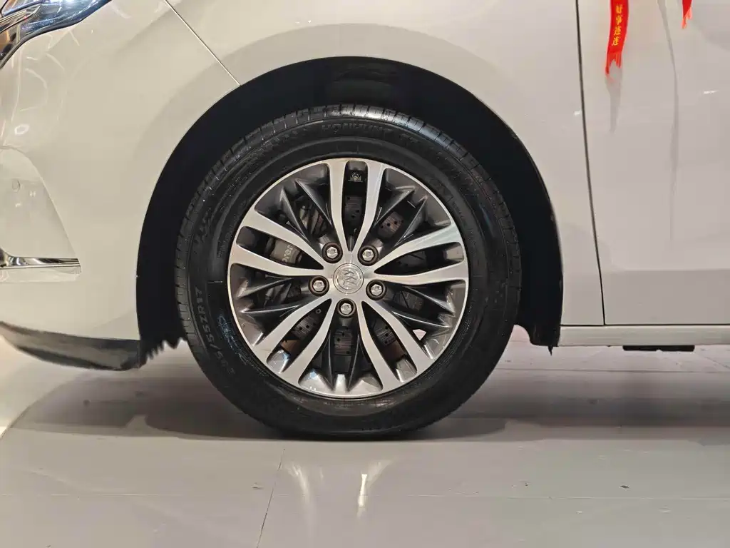 Buick GL8 2023