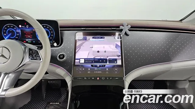 Mercedes-Benz EQE 2023